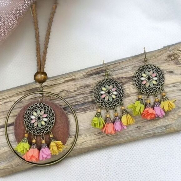 Boho 3pc Matching Set Medallion Flower Petals Necklace + Earrings Tribal Jewelry - Picture 7 of 8